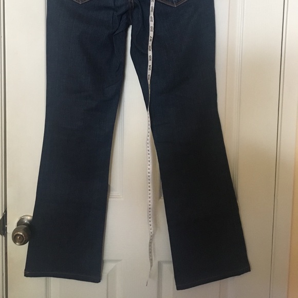 J Brand Curvy Fit Boot Leg Jeans Size 28 - Picture 6 of 8